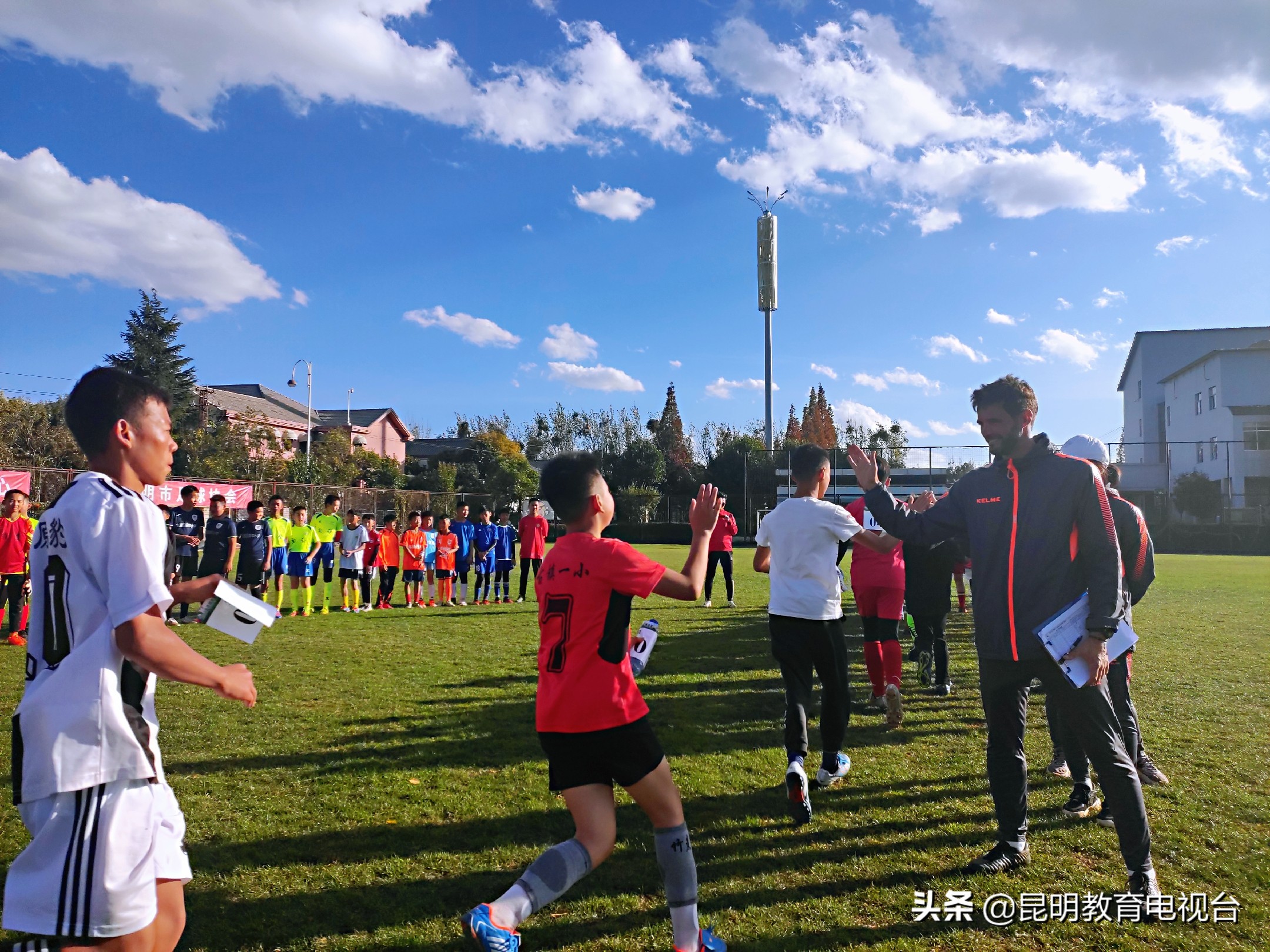 满天星校园足球训练营,全国青少年足球满天星训练营