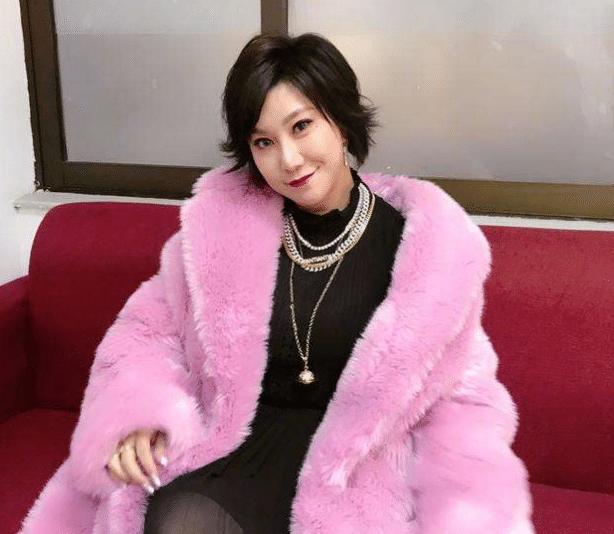 她曾被公司雪藏,她被多部影视剧除名