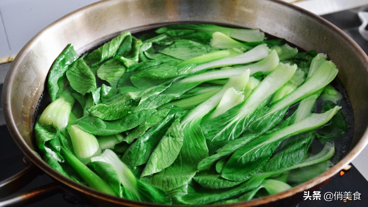 蒸包子千万不要直接下锅,蒸包子的8个技巧包子又大又软