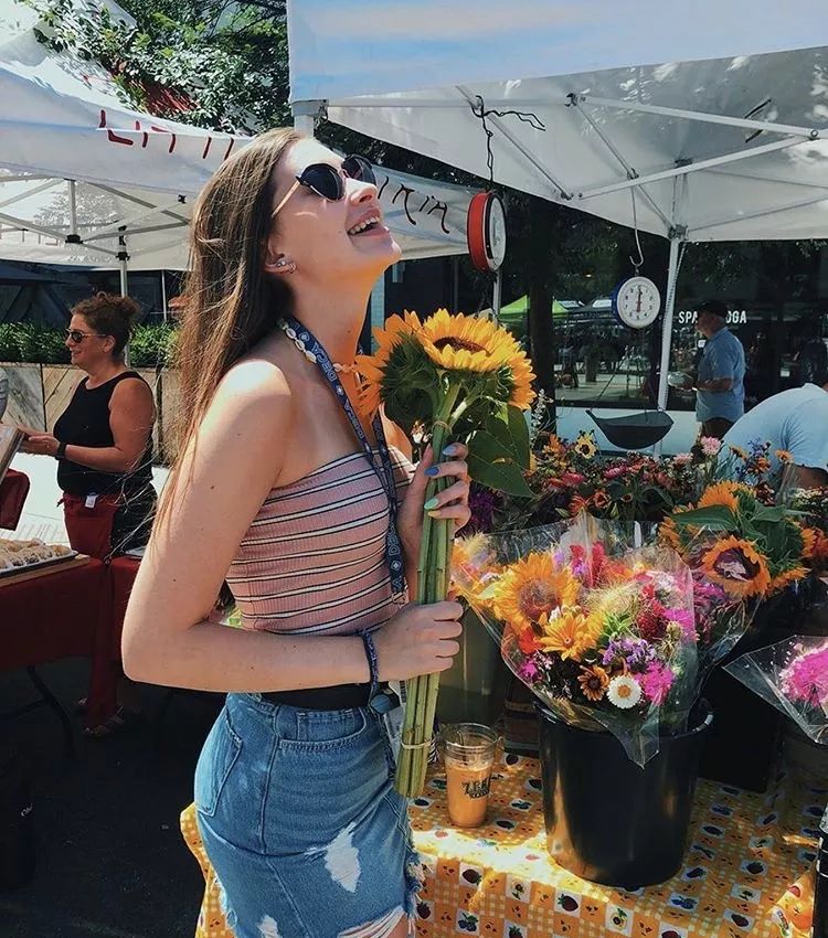 娱乐圈的小花有哪些,娱乐圈里的小花