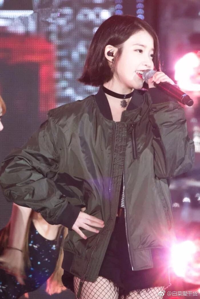 方圆脸适合什么发型短发,方圆脸剪什么发型显脸小显年轻