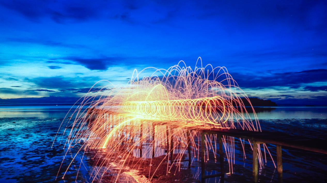 智能投影幕布,微投影坚果