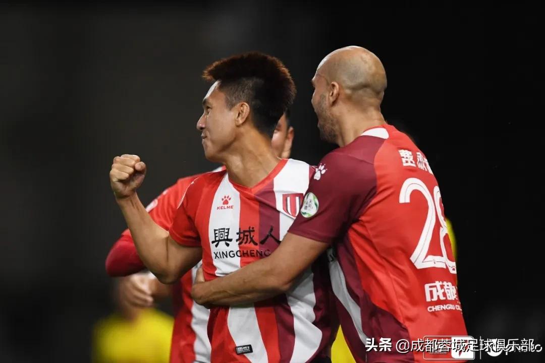 鎴樻姤绮惧僵姣旇禌瑙嗛,鎴樻姤闊充箰闇囨捈