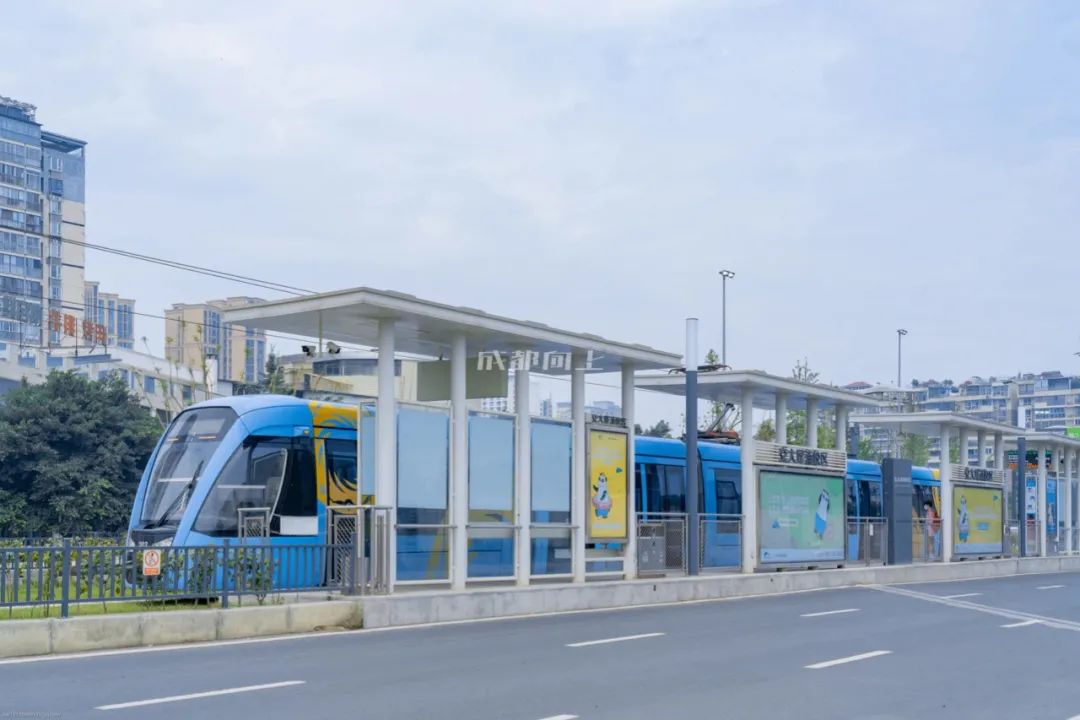 成都二圈层公交车对比,成都二圈层双流和龙泉谁更强