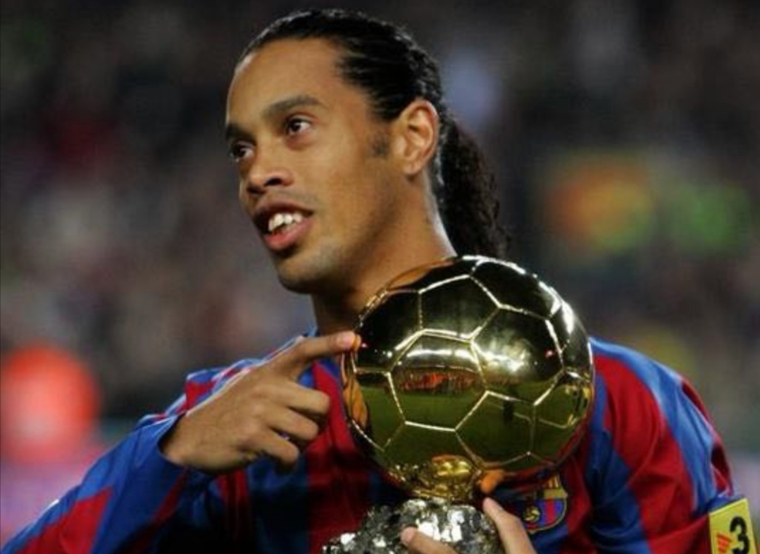 梅西和罗纳尔迪尼奥实况足球,实况足球梅西c罗内马尔三选一