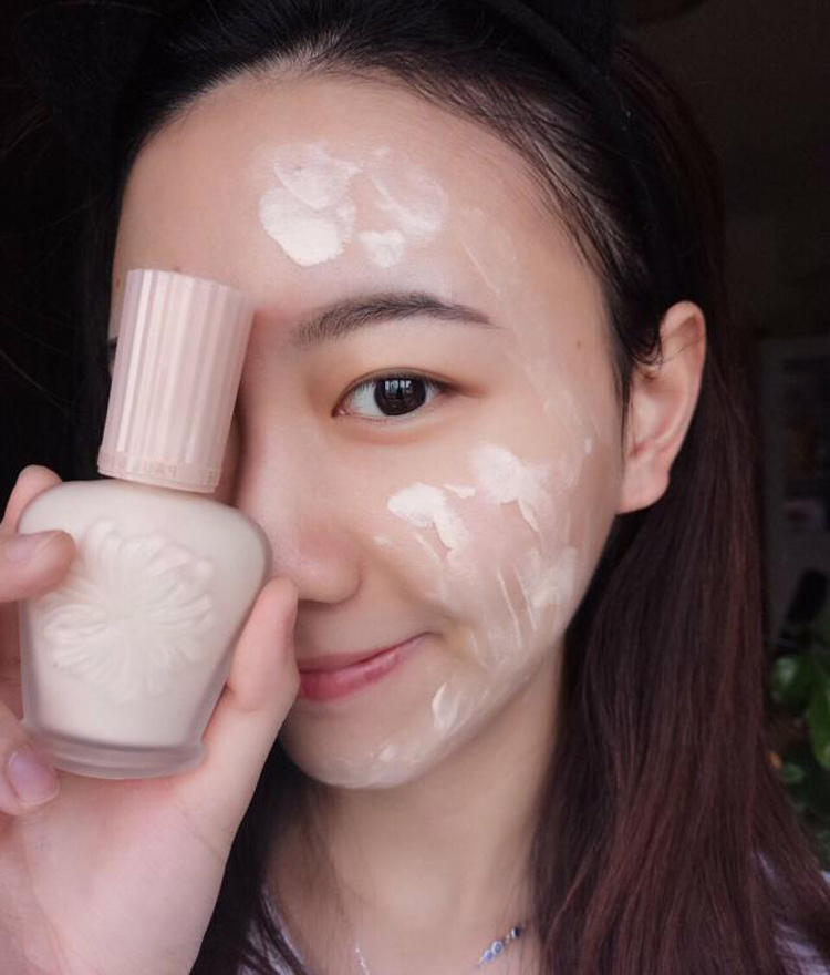 女生身体乳涂哪些部位,女人涂口红男人涂什么