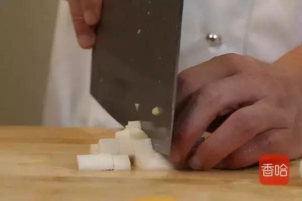 宝宝每次咳嗽我煮一碗汤就搞定,小孩咳嗽一直不好炖什么吃