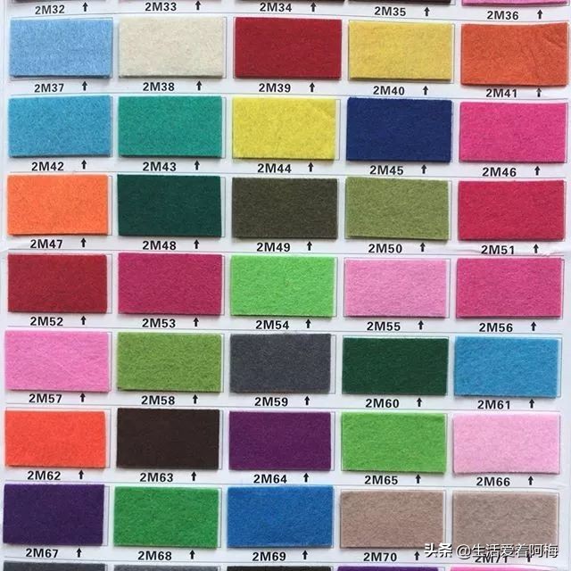 她开了间超市，卖的东西却全是假的，9000件商品，竟被一抢而空