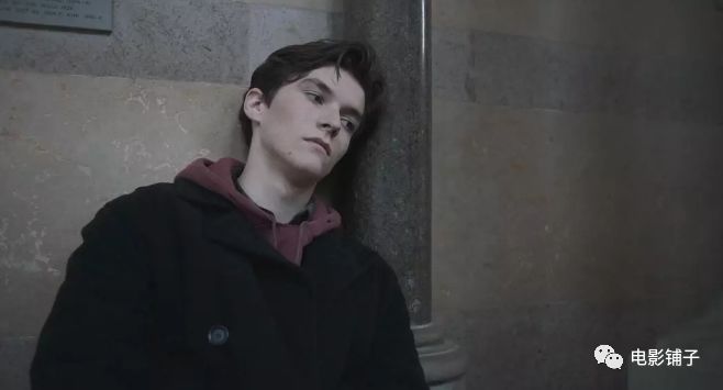 为这段「忘年恋」哭成狗