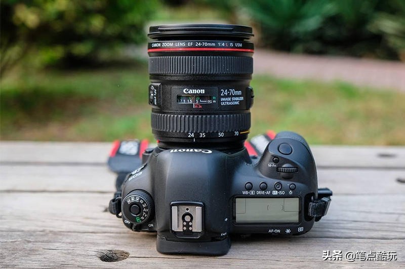 2019年佳能5d4购买时机,佳能eosm200值不值得买