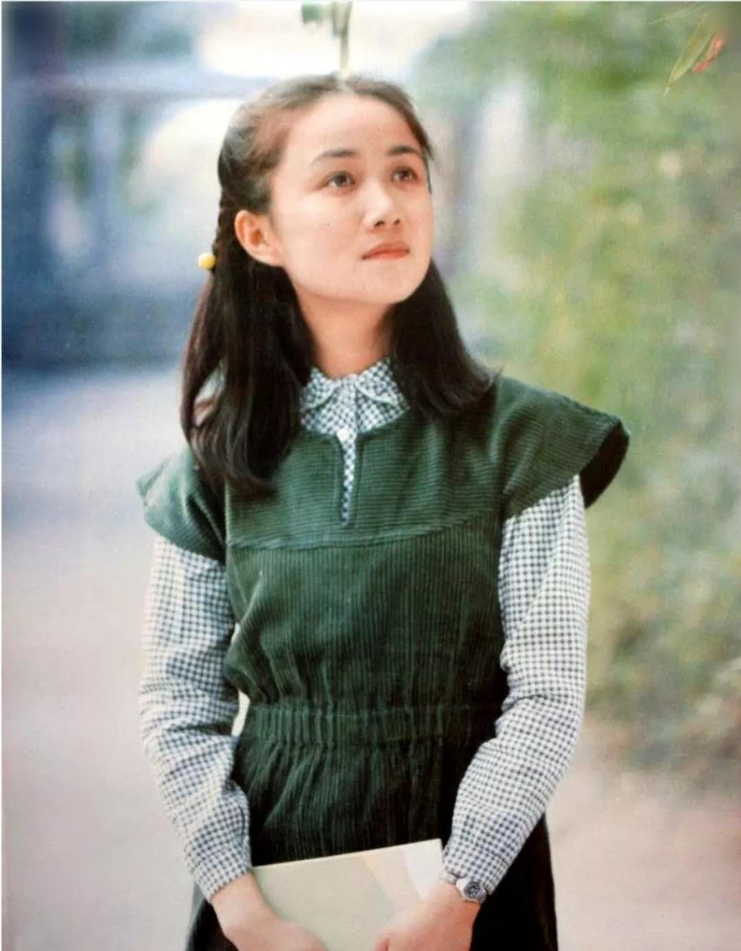 林青霞扎头发年轻照片,林青霞邓丽君