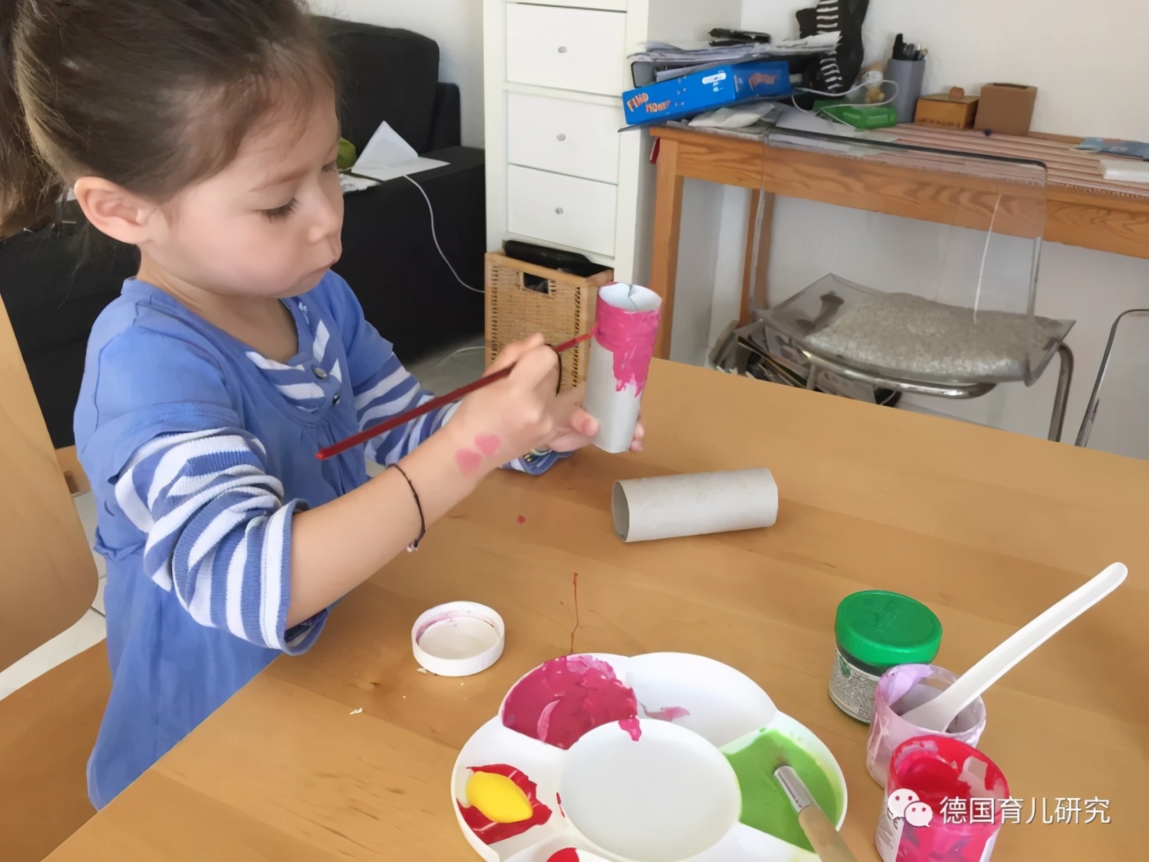 一年级拿笔姿势不对怎么办,拿笔姿势不对手指变形怎么纠正