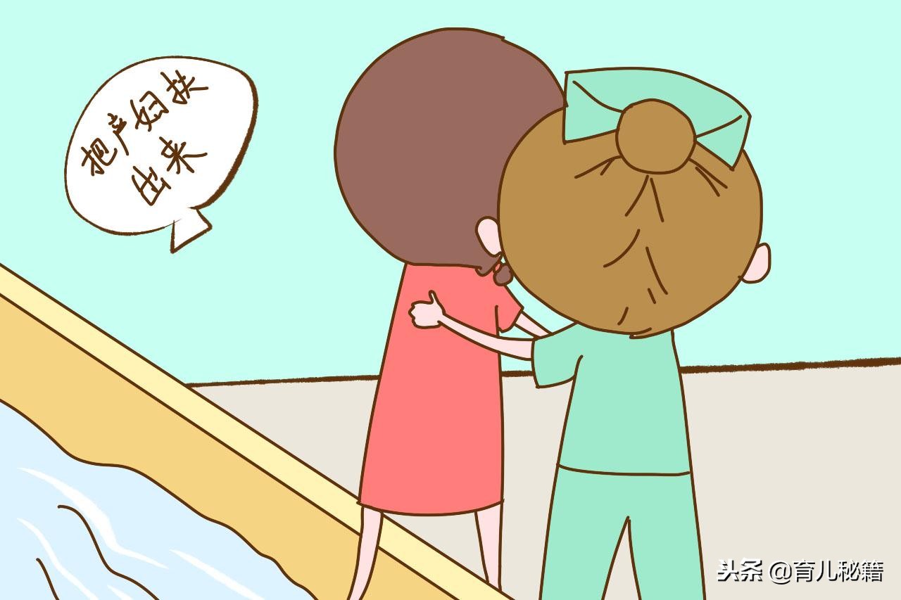 怀孕在水中分娩的整个过程,孕妇记录在水中分娩的过程