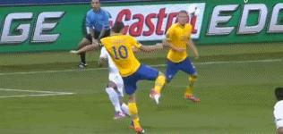 哥劝你踢球要潇洒!21世纪足坛三大潇洒哥