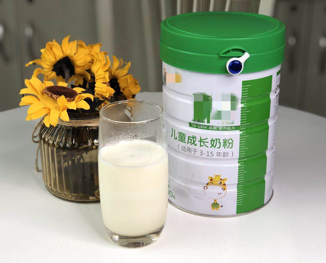 奶粉结块不易溶解怎么回事,奶粉成坨不易溶解怎么弄