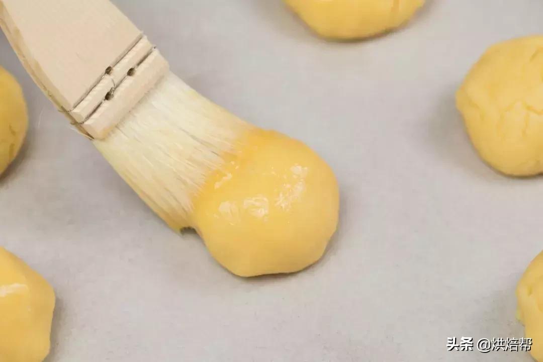 最基础的黄油曲奇简单又好吃,非常香酥的一款曲奇饼干超好吃