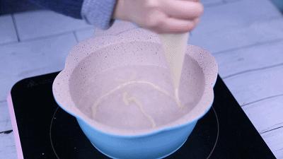 别再吃白面条了,适合2岁宝宝吃的高钙面条