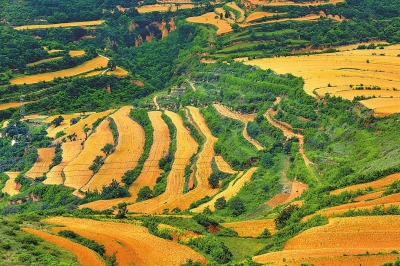 擦亮碧水蓝天生态底色,擦亮山清水秀生态底色