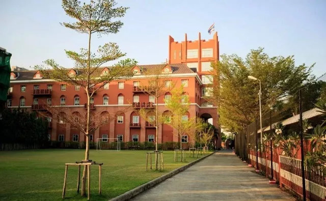 泰国芭提雅最好的学校多少钱,泰国芭提雅国际小学学费