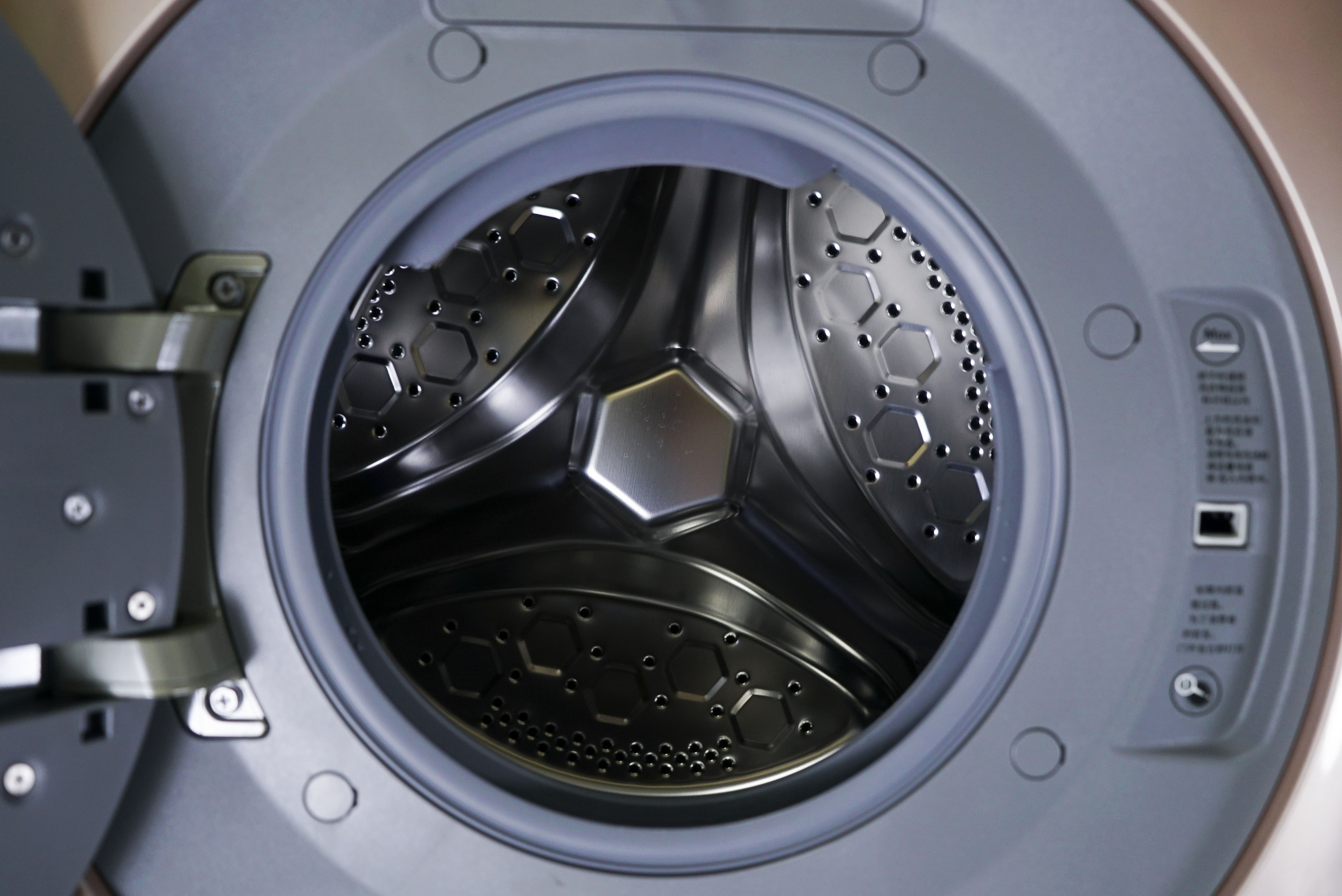 壁挂式洗衣机好用吗？有什么优缺点？我花3000元买了台，谈谈感受