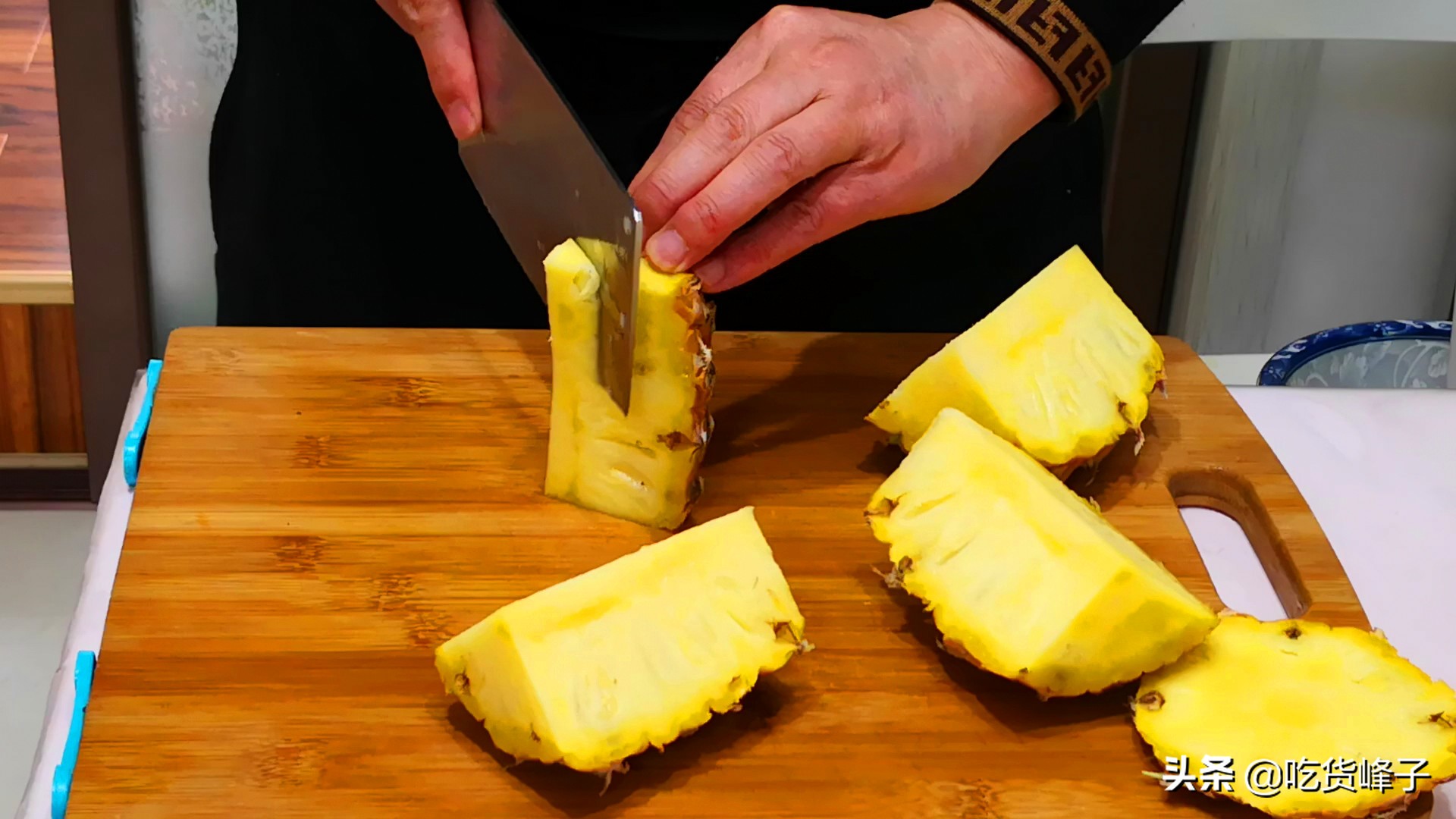 菠萝怎么削简单又方便,菠萝怎么削皮最简单又快