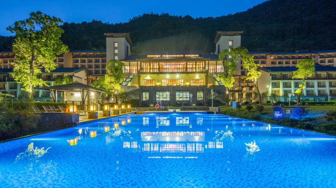 英德宝晶宫天鹅湖温泉酒店好玩吗,英德宝晶宫天鹅湖温泉酒店别墅