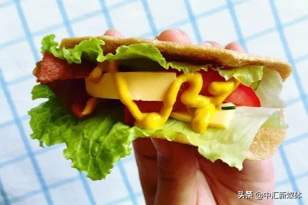 山葵辣根是一个东西吗,芥末里的是辣根还是山葵