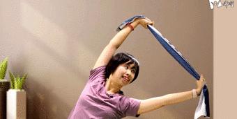 矿泉水瓶、毛巾、橡皮筋…家中随手小物件，也能成为“健身利器”