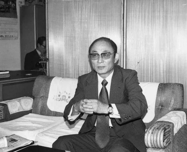 崔顺实和朴槿惠,韩国首富崔顺实