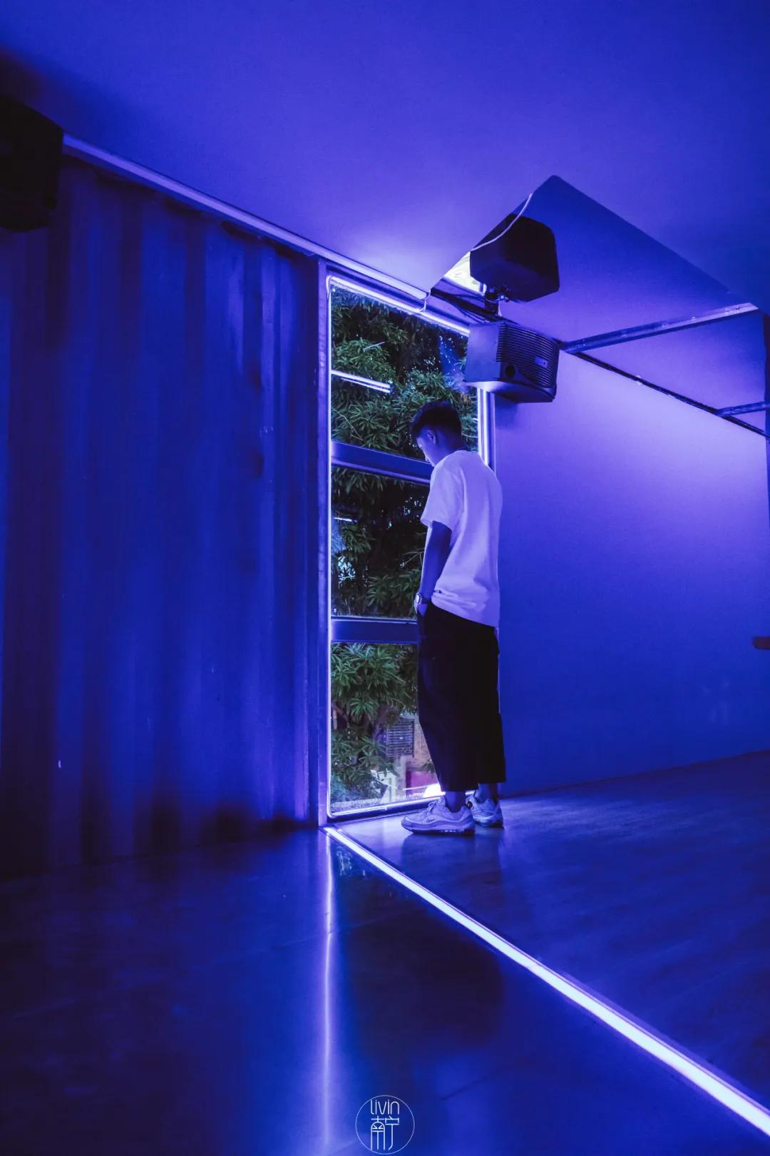 24小时无人自助酒吧投入多少,24小时的无人酒吧