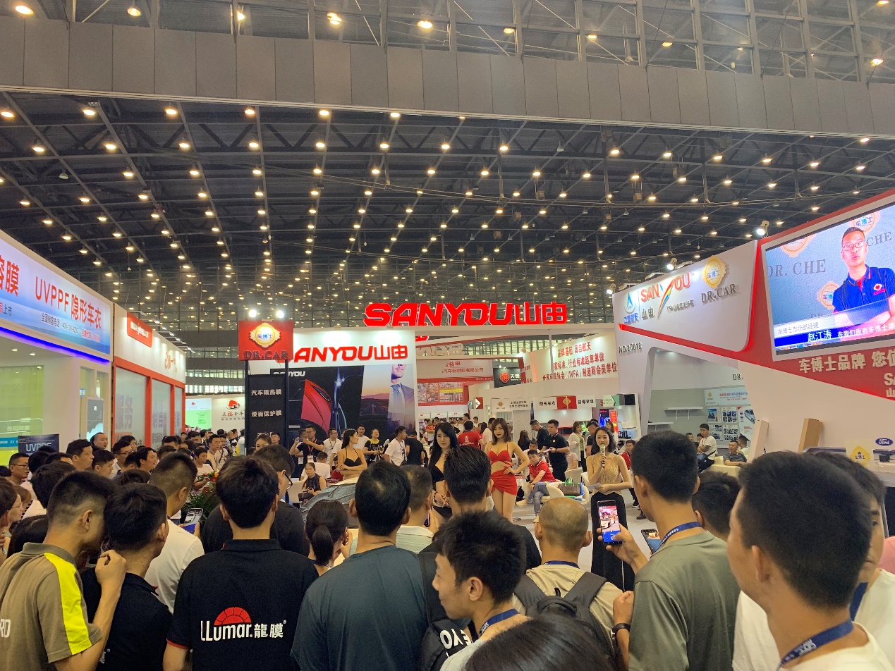 超48万人次赴约第四届消博会闭幕,郑州国际会展中心万象大会