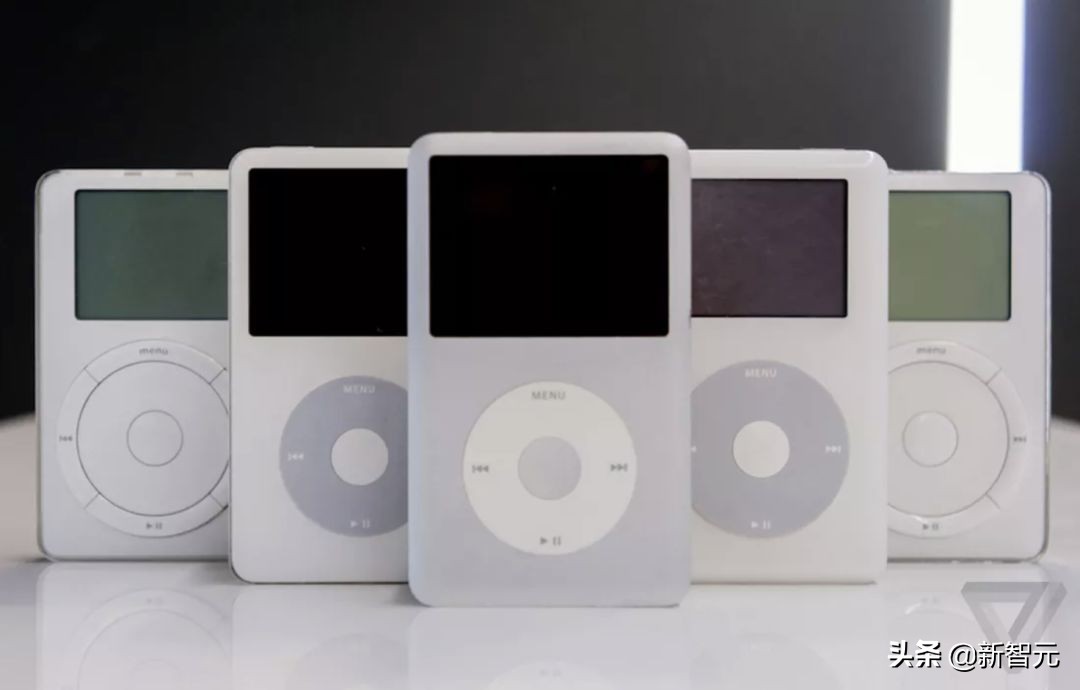 苹果不再：乔布斯的精神伴侣，设计之魂JonyIve终于自由了