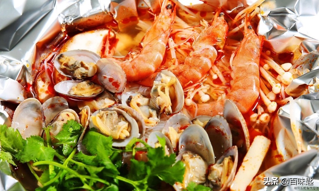 花甲米线底汤的做法,最好吃的花甲米线怎么做出来的