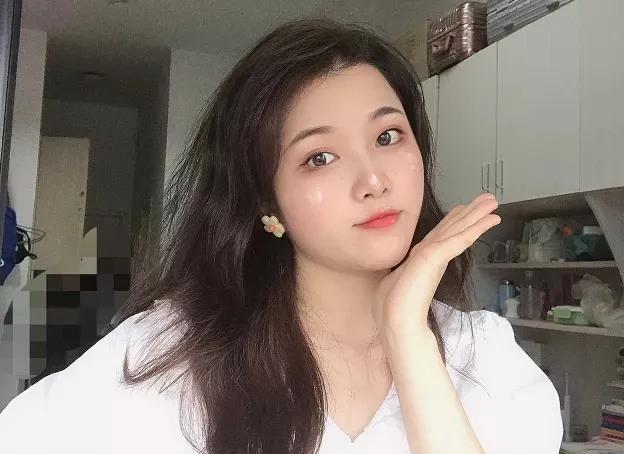 百变校花在哪里看,百变校花照片