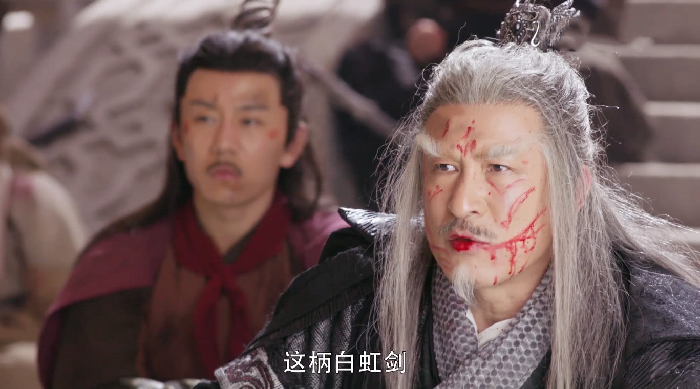 倚天屠龙刀之外还有两把宝剑,倚天剑和什么剑齐名