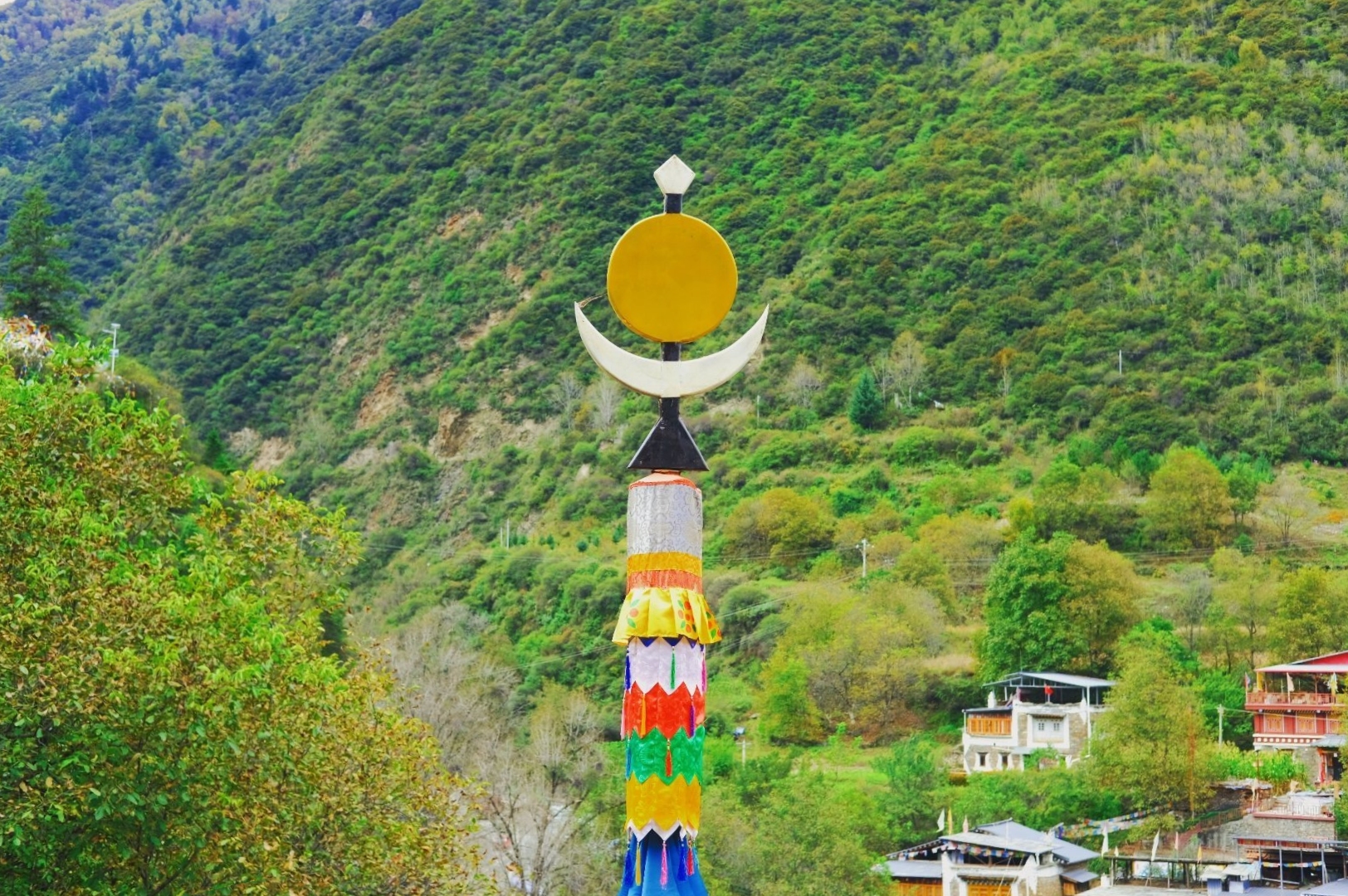 阿坝藏族羌族自治州碉楼,走进阿坝马尔康