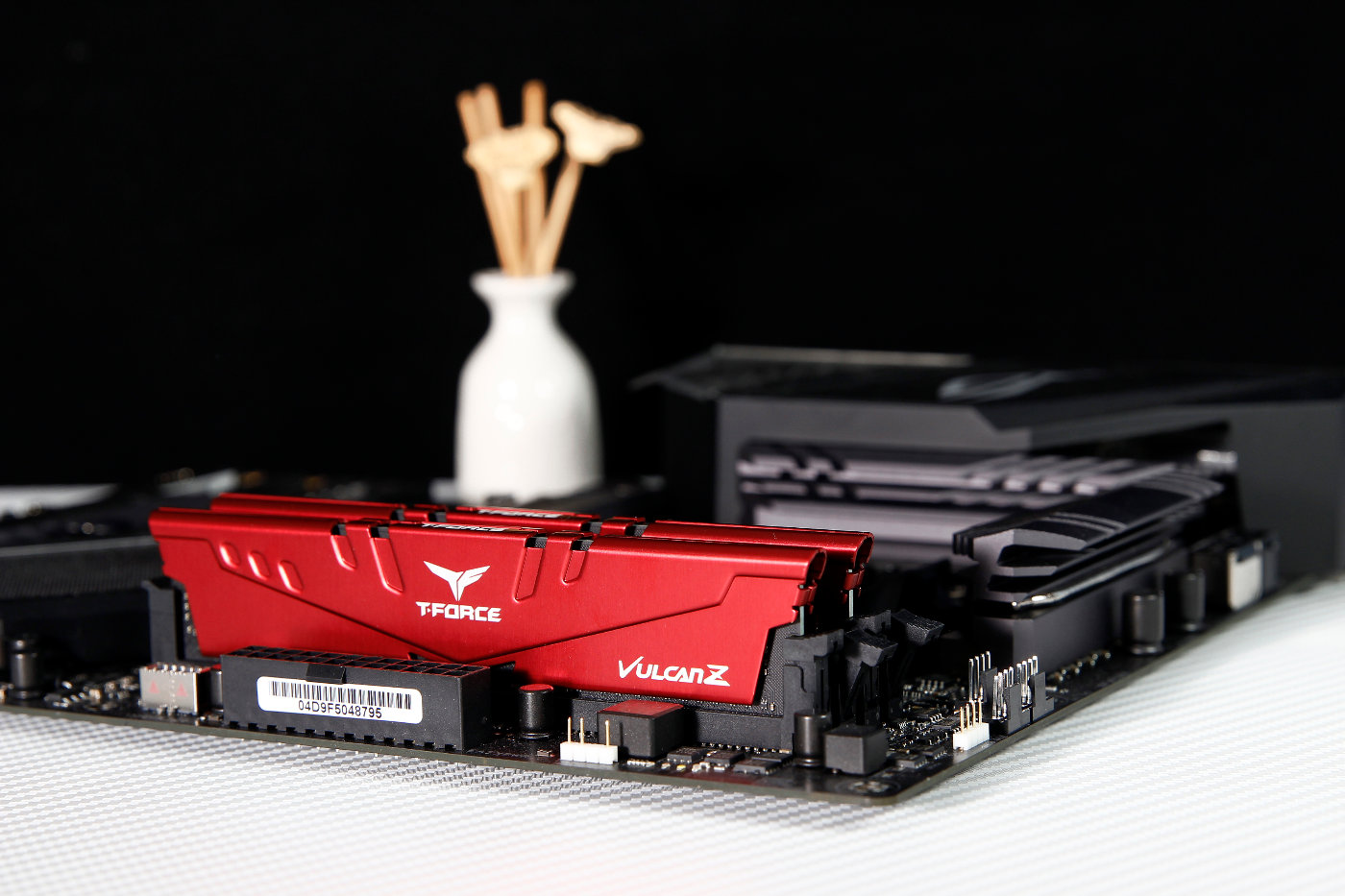 十铨火神和冥神哪个好,十铨火神ddr43200怎么样