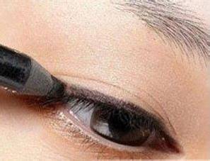 烟熏妆教程简单易学,烟熏妆教程超a