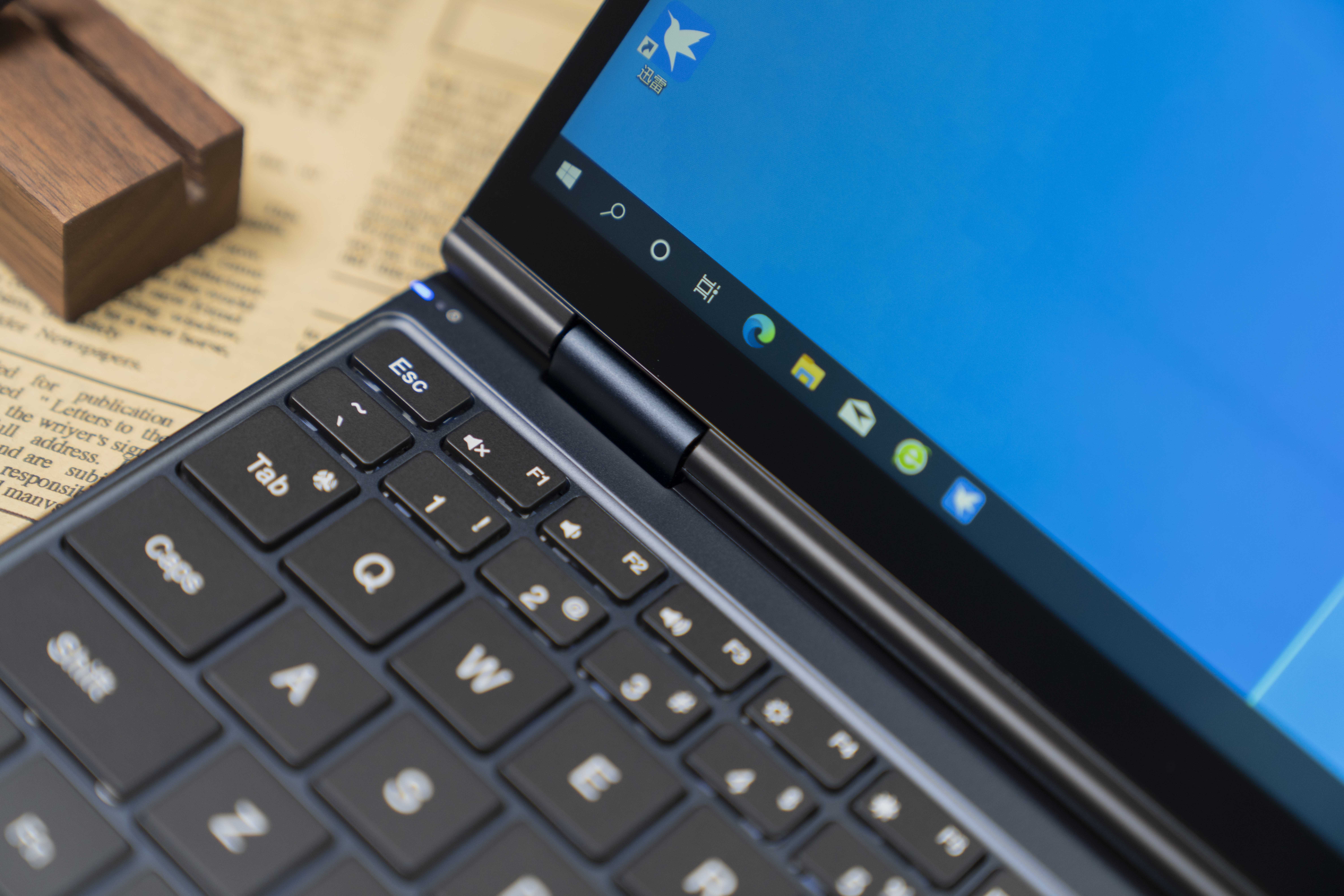 掌上电脑壹号本4代,移动办公便携笔记本推荐