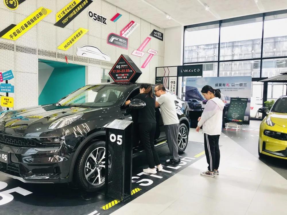 燃情high购年中狂欢 (年中狂欢燃情high购)