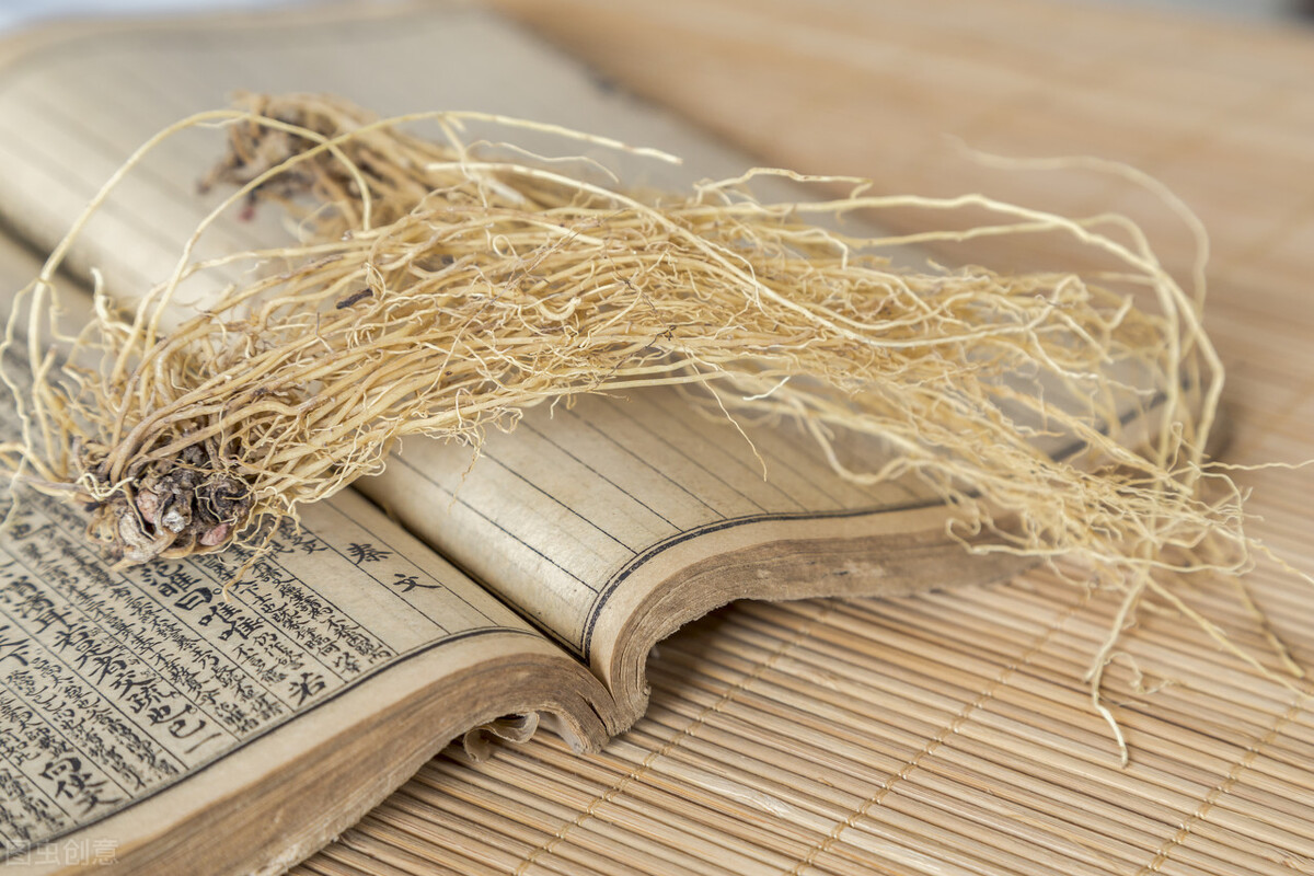 鼻炎为什么打喷嚏流鼻涕中医,鼻炎打喷嚏流清鼻涕中医辨证治疗