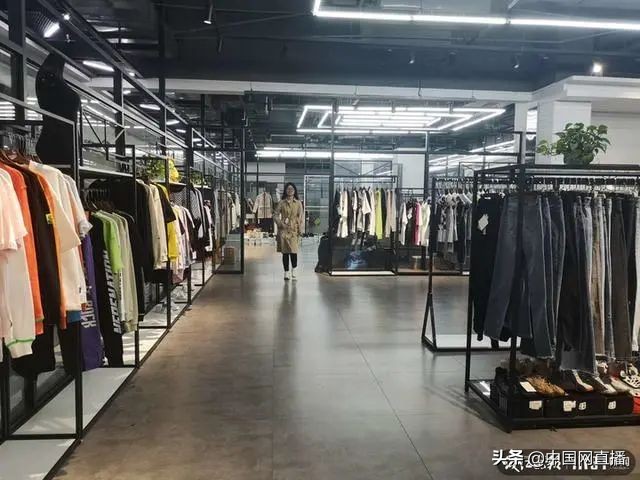 “我看中一套1000多万的房子，但我不敢买”杭州第一批带货女主播：收入可观，但不敢停