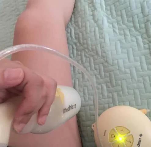 母乳太多能自己喝吗,母乳太多妈妈可以喝么