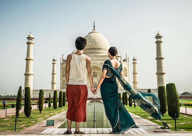 泰姬陵背后的惨剧：泰姬19年连生14个孩子，油尽灯枯死在了产床上