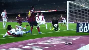 晃倒博阿滕gif恶搞,梅西晃倒博阿滕搞笑p图动画