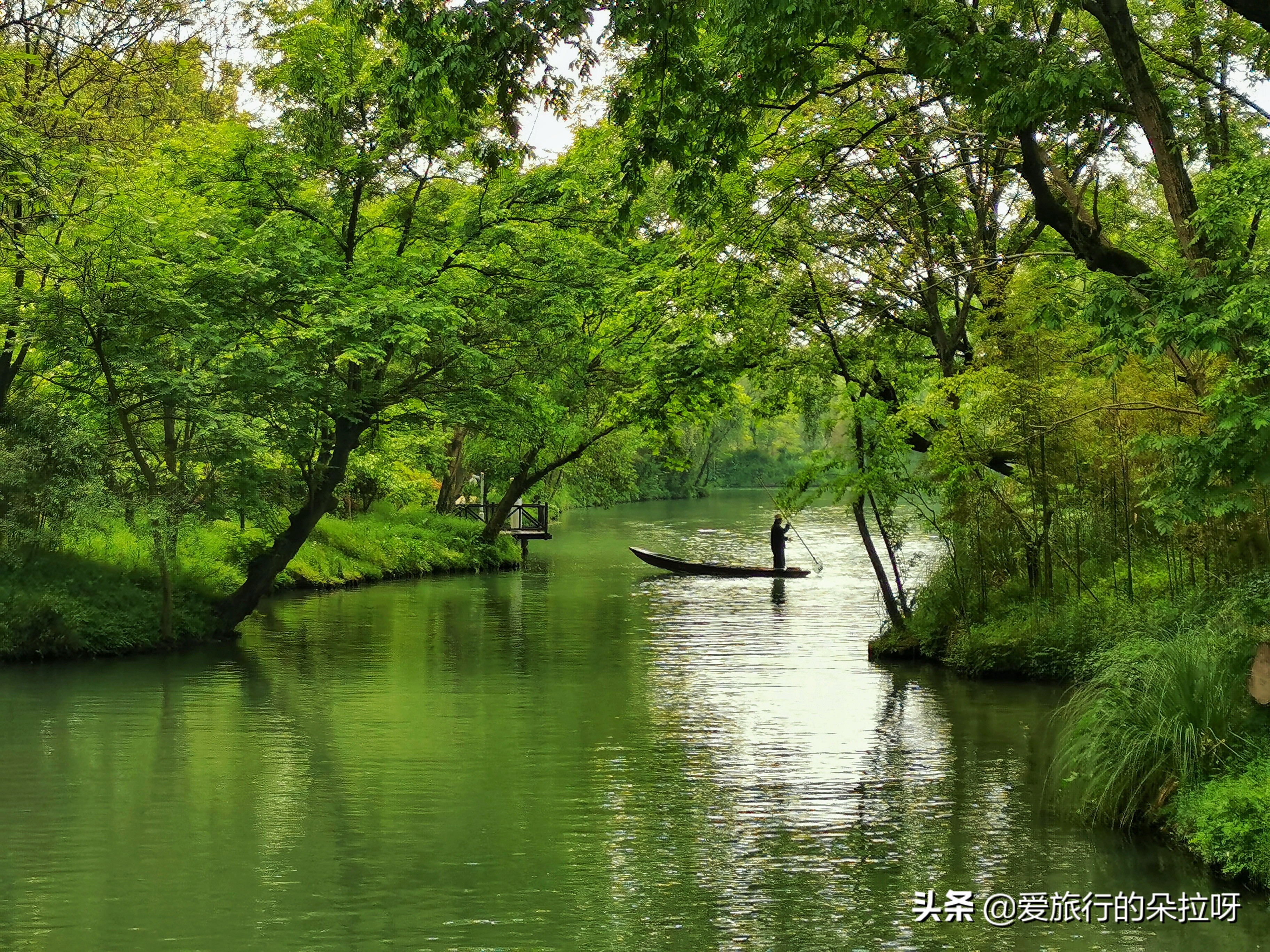 一曲溪水,一曲溪流一曲烟的意思