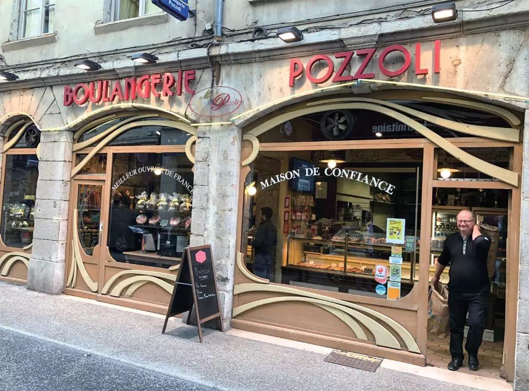 开一家蛋糕面包店赚钱吗,开早餐面包店赚钱吗