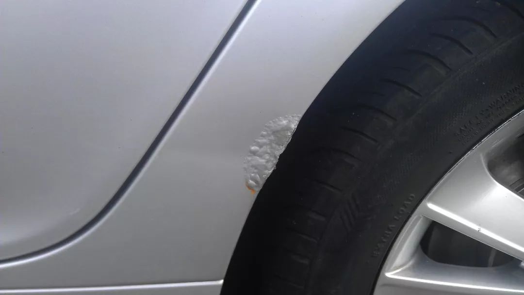 宝马喷漆喷成铝合金,宝马喷漆到4s店有必要吗