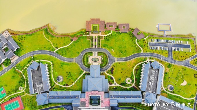 巴厘岛式私密温泉度假,听山野清风