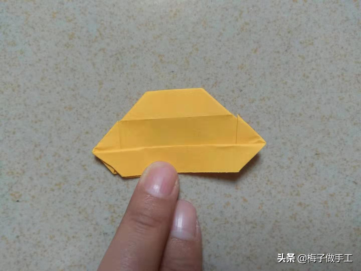 儿童手工折纸：沙发怎么折？桌子、椅子和沙发一套家具就是要整齐